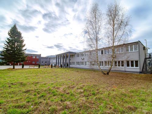Albergue Ubytov?a Kubr� 623