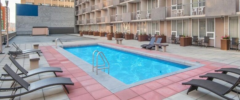 Hotel Ramada Downtown Calgary