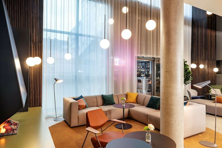 Hotel NH K�ln Altstadt