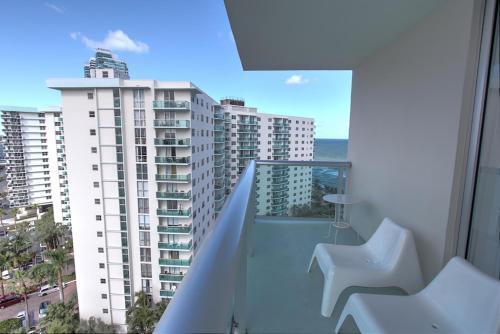Apartamentos Hollywood Condo's