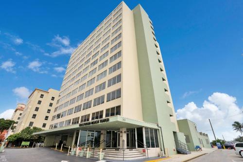 Aparthotel Hollywood Beach Tower