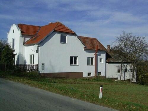 Agroturismo Hi?a Vilmo? / House Vilmo?