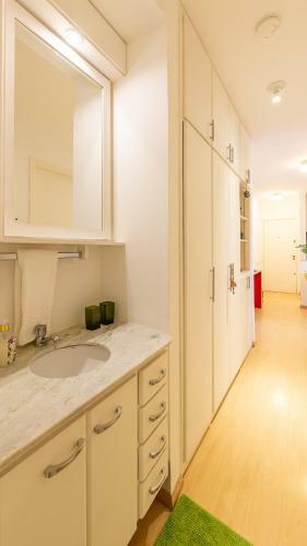 Lindo Apartamento No Cora��o de Sp A 400 M Do Metr�