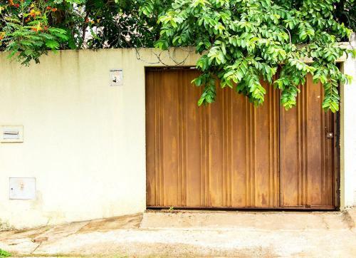 Charmosa Casa Com Wifi E �rea Verde Em Trindade Go