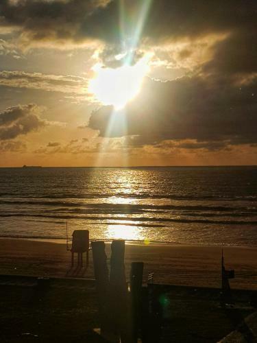 Apartamento Incr�vel Sacada A Beira Mar Apto 3q