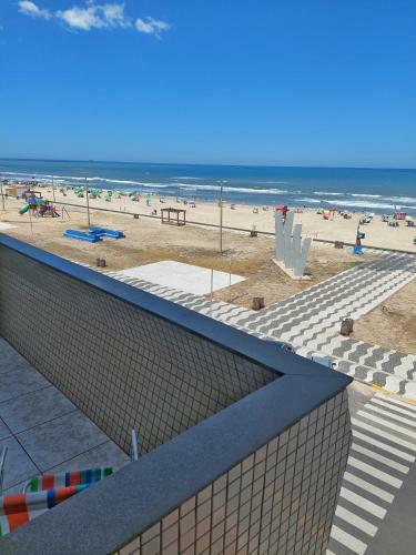Apartamento Incr�vel Sacada A Beira Mar Apto 3q