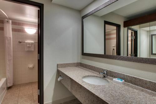 Posada Drury Inn & Suites Evansville East