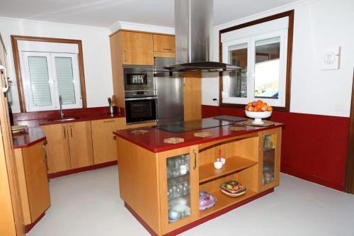 Agradable Casa Con Piscina En Gondomar(Val Mi�or)