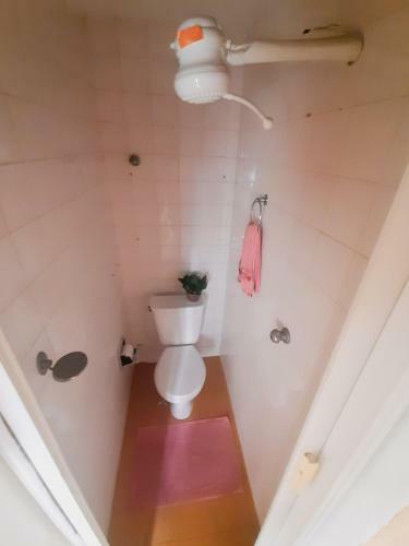 Quarto Amplo E Muito Confort�vel Em Apartamento Espa�oso