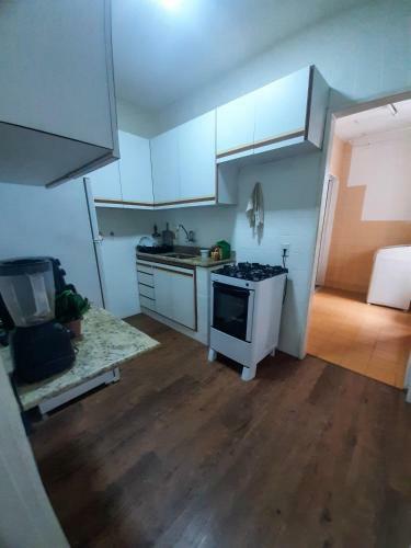 Quarto Amplo E Muito Confort�vel Em Apartamento Espa�oso