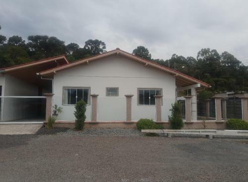 Casa Alternativa Pr�xima Ao Centro