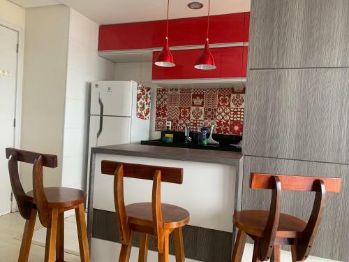 Apartamento 2 Quartos Condom�nio Com Piscina