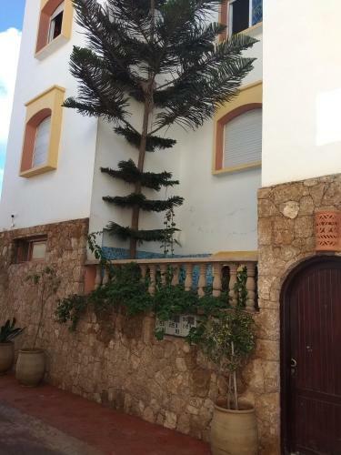 Hostal Itrane Guest House