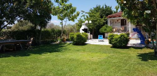 Country House By The Sea !!!