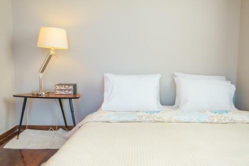 Emerald Maison, Style & Comfort - Pc, Netflix