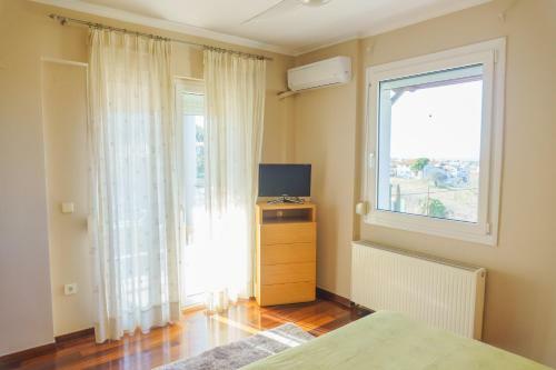 Emerald Maison, Style & Comfort - Pc, Netflix