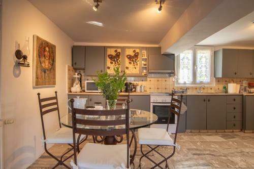 Art Gallery Villa