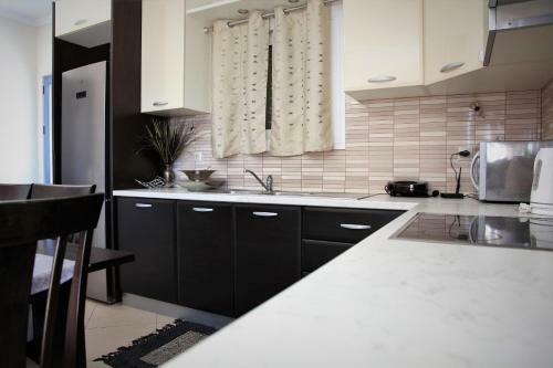 Mandi's Apartments