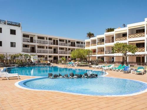 Oceanfront Neptuno Apartment