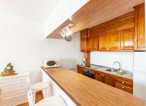 Oceanfront Neptuno Apartment