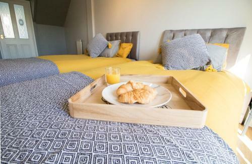 Ideal Home Away From Home Between Bury And Fairfield