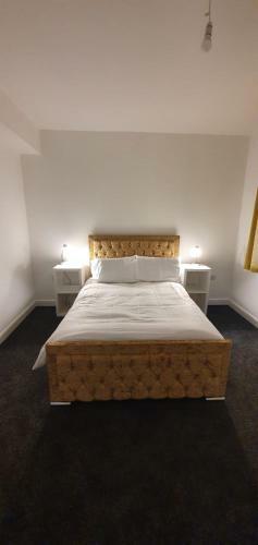 Hostal Fantastic Brand New Rooms