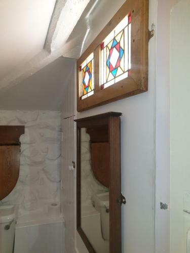 Cozy Carbence Cottage