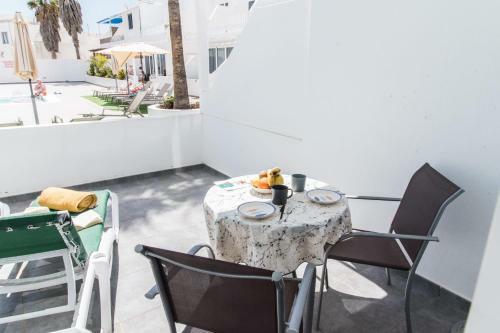 Sunny Days Apartment With Shared Pool And Free Wifi