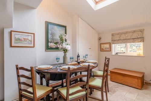 Tiesel Cottage