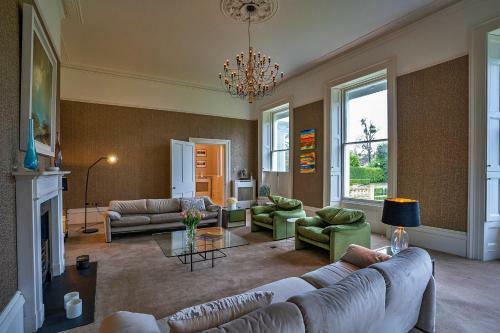 Stratford House - Luxury 4 Bed Townhouse