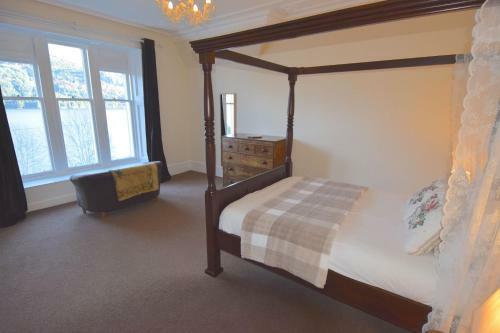 Beach House - Carrick Castle