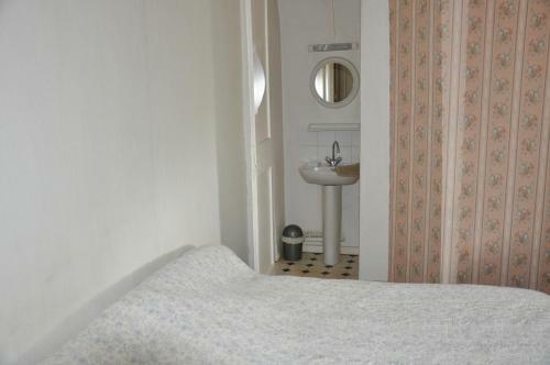Hostal Ch�teau De La Croix Bizet