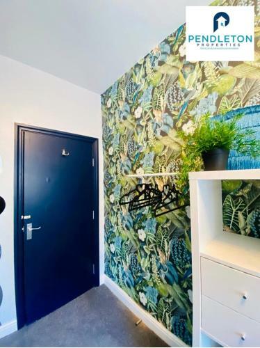 2 Bed Apartment For Leisure & Business