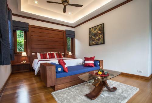 Baan Pinya Chic Three Bedroom Pool Villa