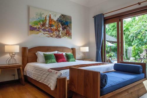 Baan Pinya Chic Three Bedroom Pool Villa