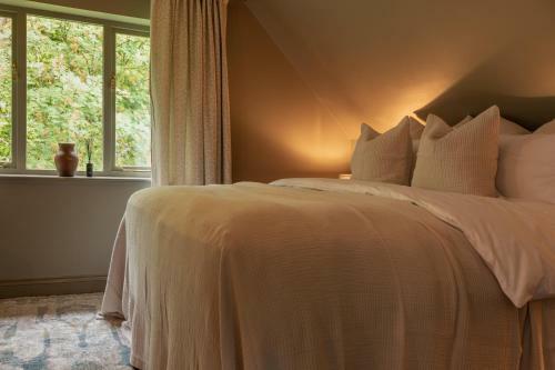 Villa Beautiful Luxury Property In The Surrey Hills