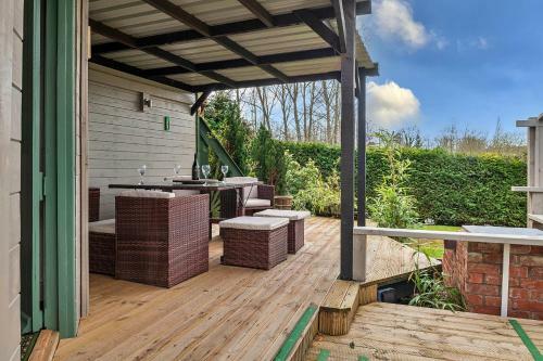 Garden Lodge