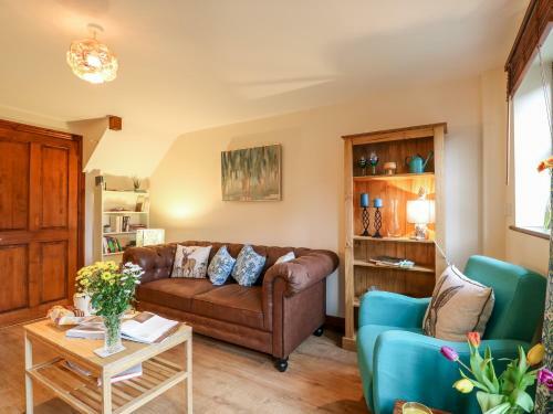 2 Rose Cottages