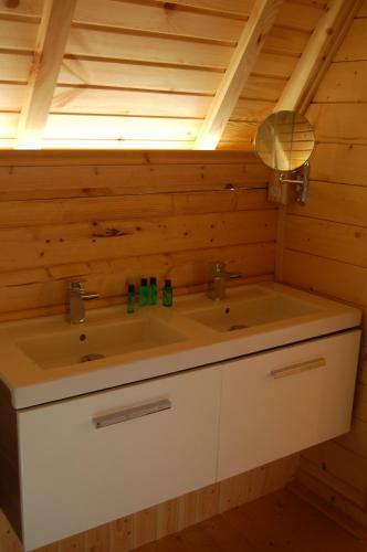 Lodge Romantic Rural Retreats