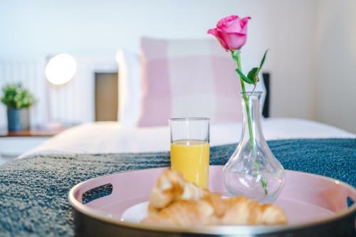 Harley House - Spacious Home With Free Netflix & Parking By Rocketbnb