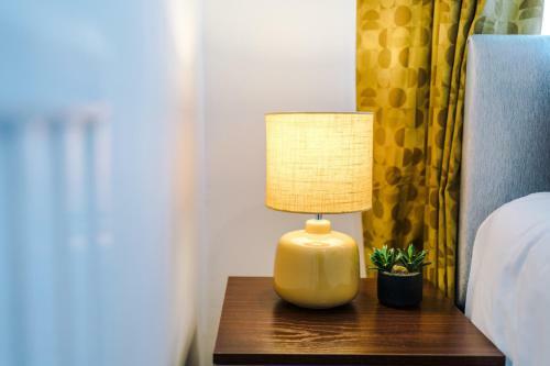 Harley House - Spacious Home With Free Netflix & Parking By Rocketbnb