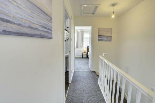 Waveley House