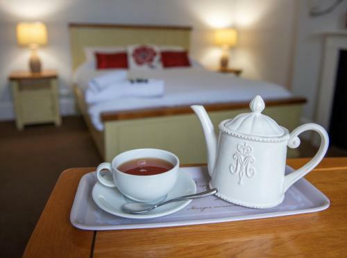La Siesta At The Vale Hotel
