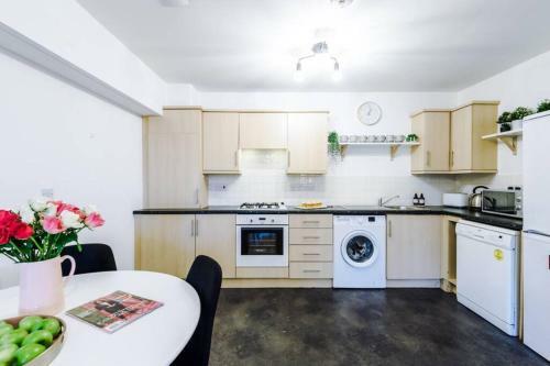 Paladine Place Serviced Apartment Coventry