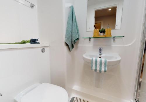 Modern Shared And Private Apartments In Coventry - Iq Weaver Place