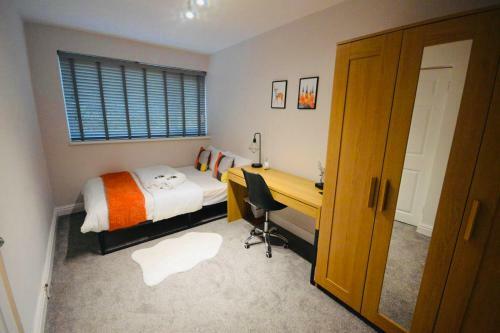Stunning 3-bed Ground Floor Apartment In Coventry