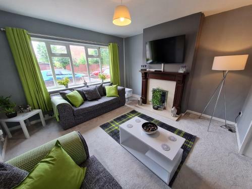 Contractor House With Parking & Netflix & Ev Charging Bac By Passionfruit Properties