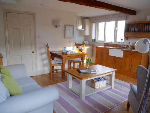 The Neuadd Cottages