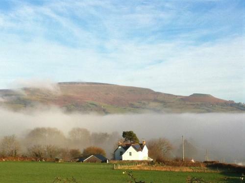 The Neuadd Cottages