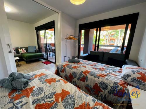 Luxurious 1st Floor Apartment With Com Pool Vm22